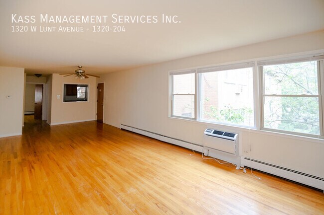 Building Photo - 1320 W Lunt Ave