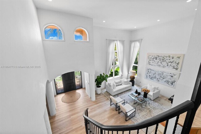 Building Photo - 6850 Sunrise Terrace