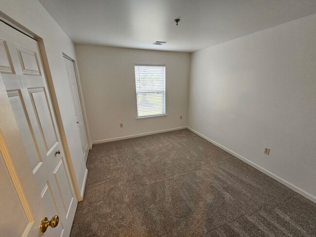 Building Photo - Hidden But Close to Everything!