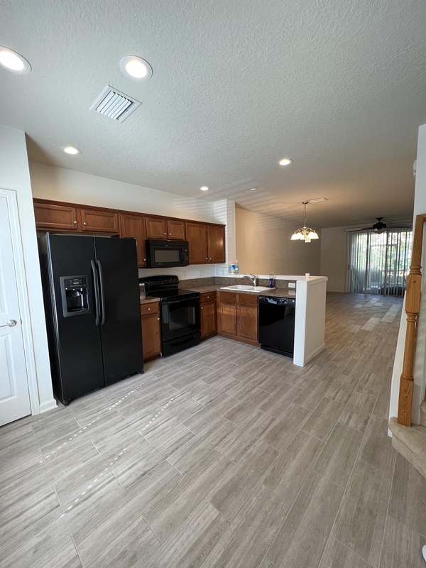 Building Photo - 8087 Summer Cove Ct