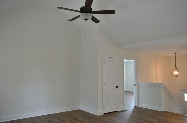 Building Photo - Rental in Ooltewah - 3 Bedrooms + Finished Basement