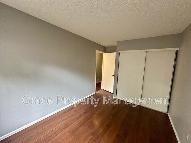 Building Photo - 15941 E Princeton Ave