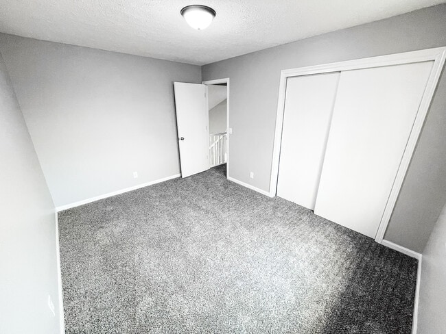 Building Photo - 5214 S 82nd St