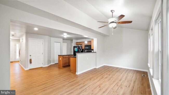 Building Photo - 12100 Vintner Dr