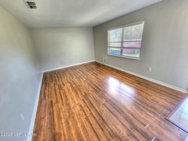 Building Photo - 10881 Key Coral Dr