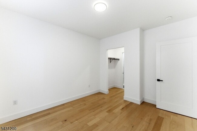 Building Photo - 649 38th St