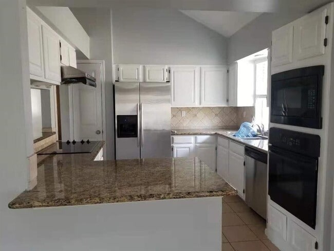 Building Photo - 3111 Lazy Brook Dr