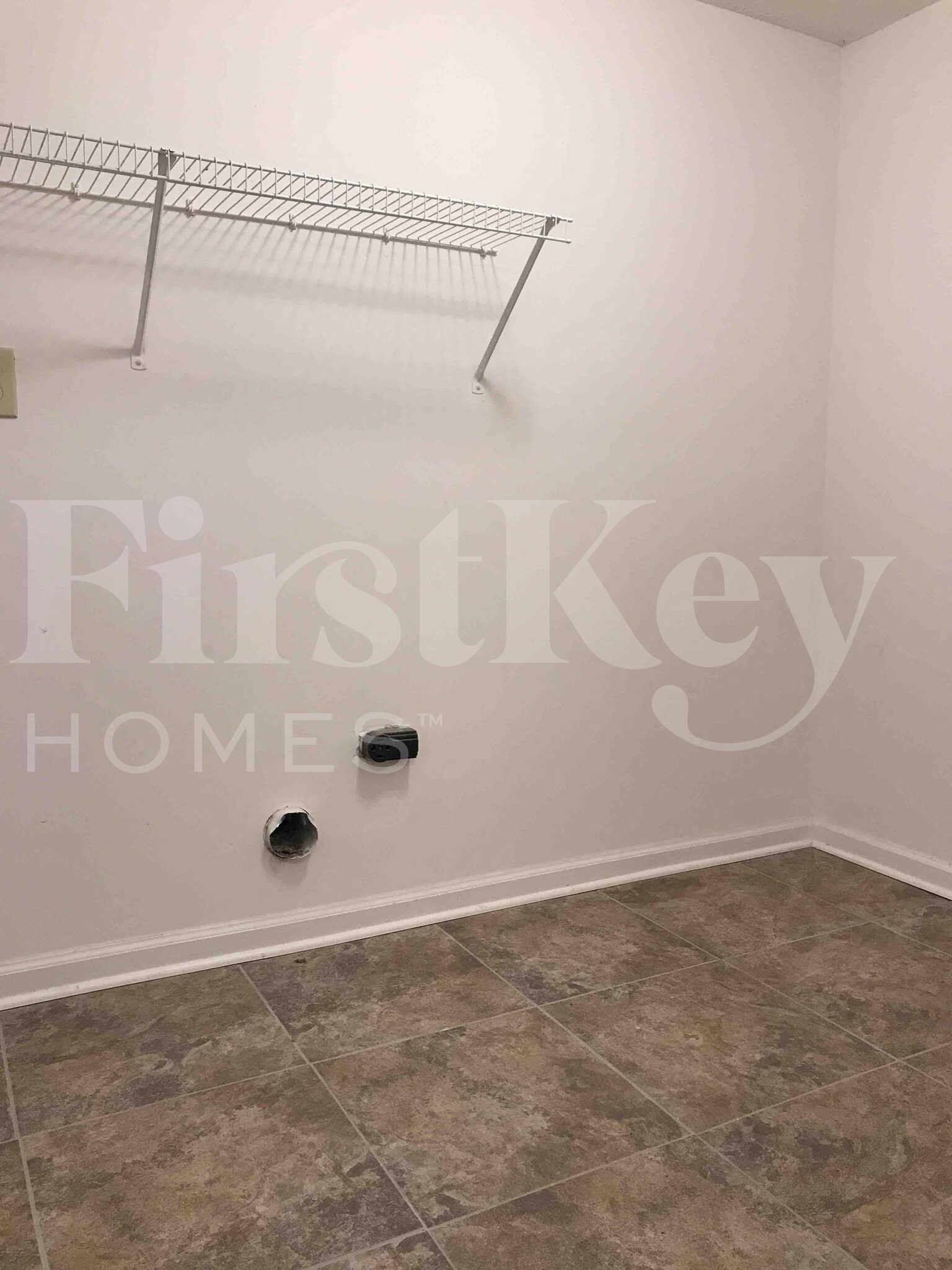 Building Photo - 5851 Tybalt Ln