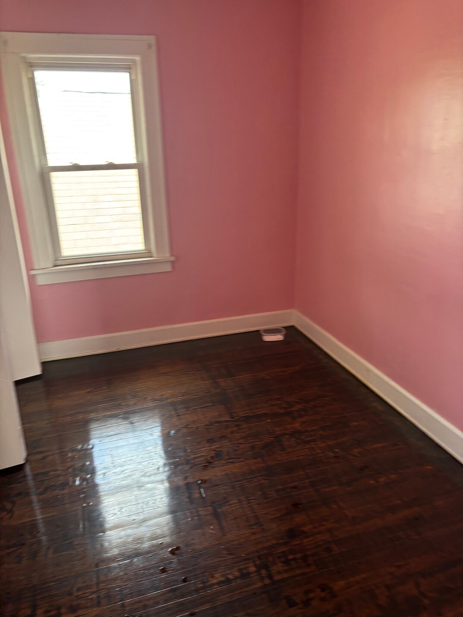 Building Photo - 3418 W 45th St