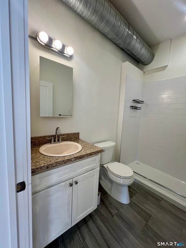 Building Photo - 88 Main St