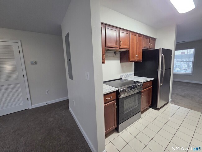 Building Photo - 31 Fairgate Dr