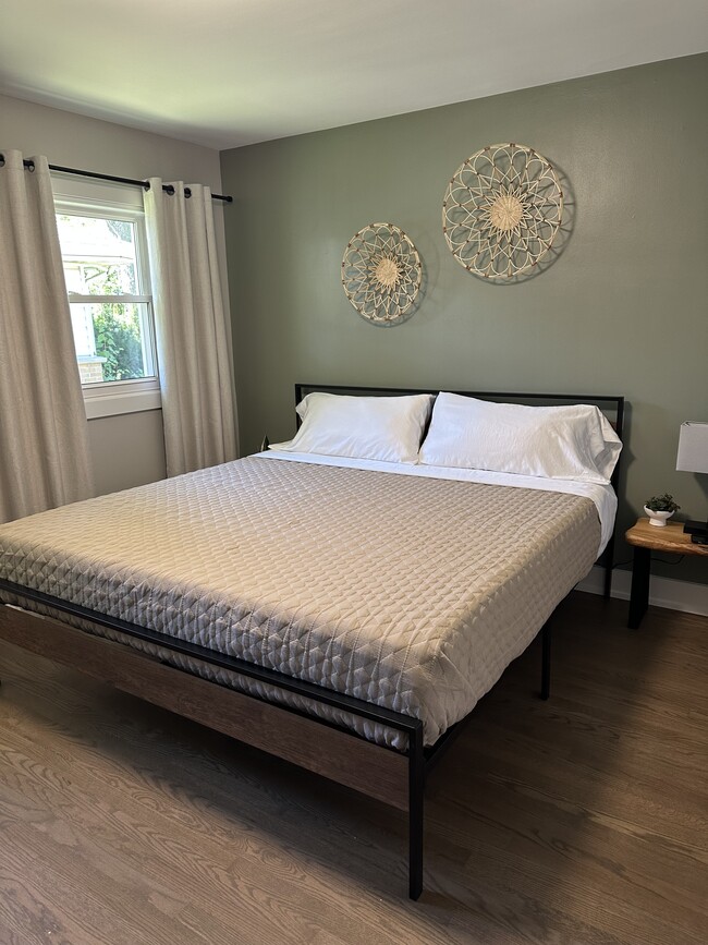 Building Photo - 2909 Flossmoor Rd