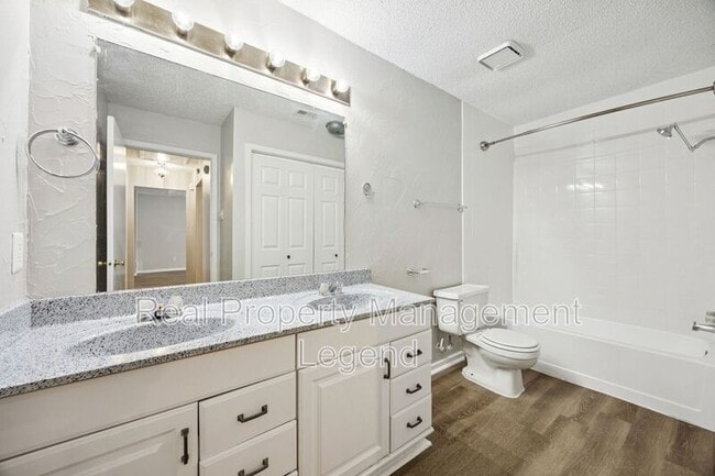 Building Photo - Hearthwood Ct 5633