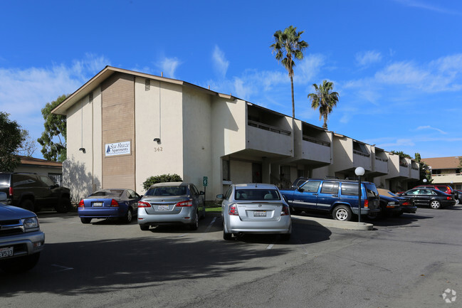 Primary Photo - Sea Breeze Apartments