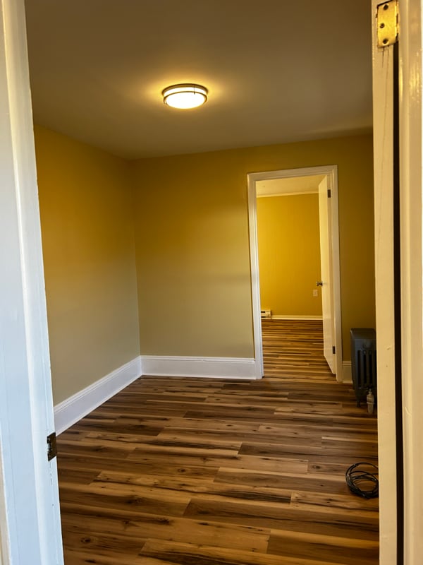 Building Photo - 49 Fallbrook St