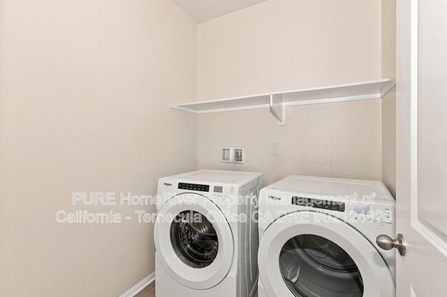 Building Photo - 40702 Birchfield Dr