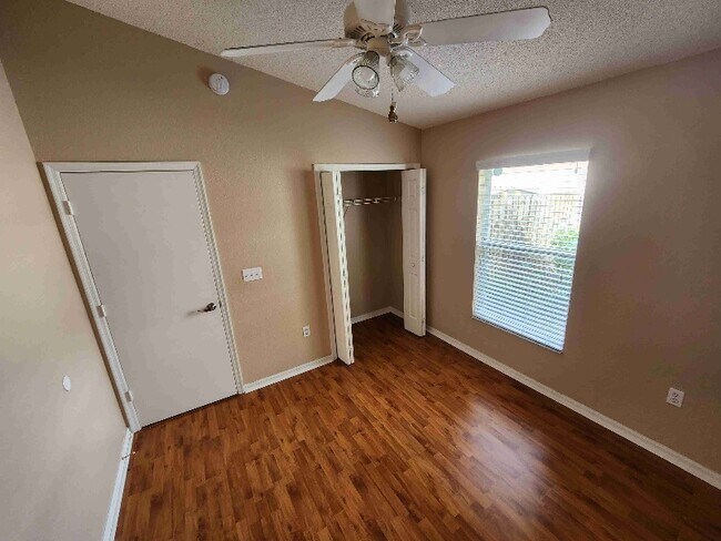 Building Photo - 7493 Briarbay Loop