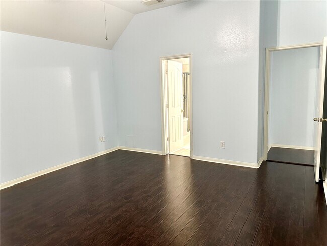 Building Photo - 15915 Wilmington Park Ln