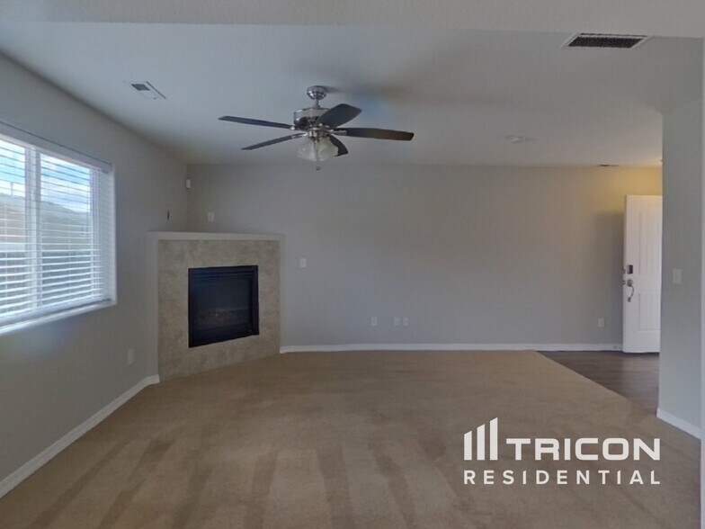 Building Photo - 9563 Desert Poppy Ln
