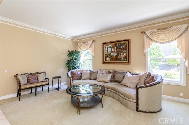 Building Photo - 21 Bent Oak