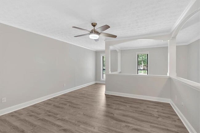 Building Photo - 202 Park Ridge Cir