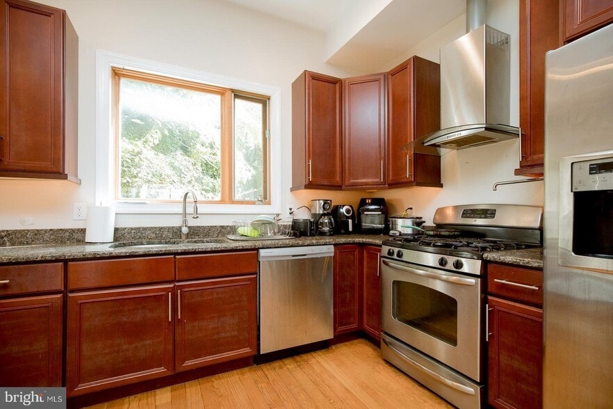 Building Photo - 4513 Silverwood St