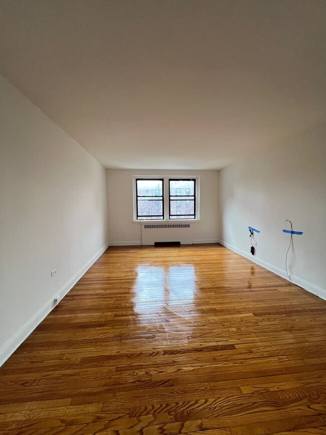 Building Photo - 625 Gramatan Ave