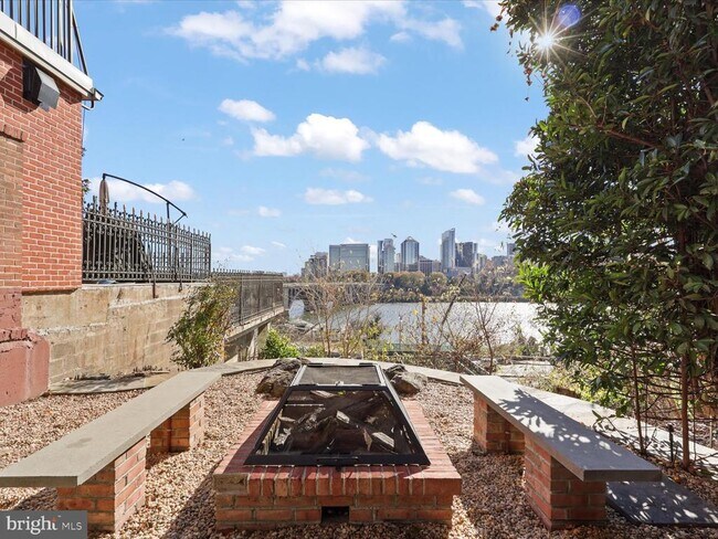 Building Photo - 3604 Prospect St NW