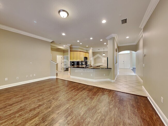 Building Photo - 8346 Old Town Dr