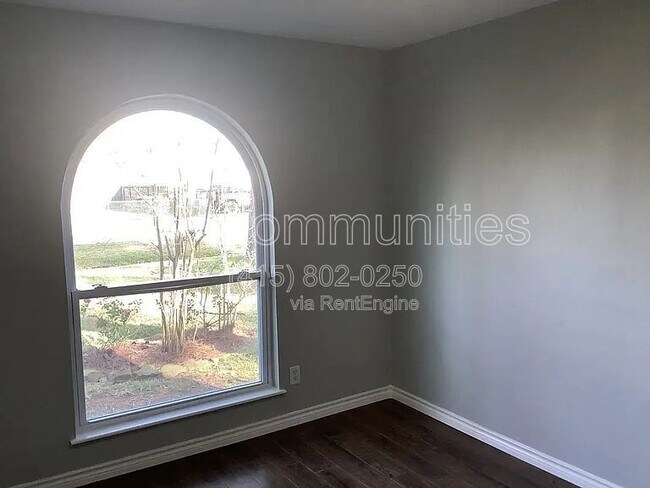 Building Photo - 20607 Nannette Ln