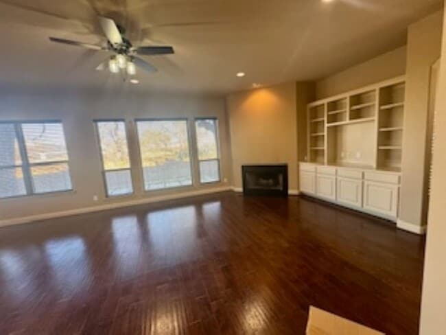 Building Photo - 3327 Bay W Blvd