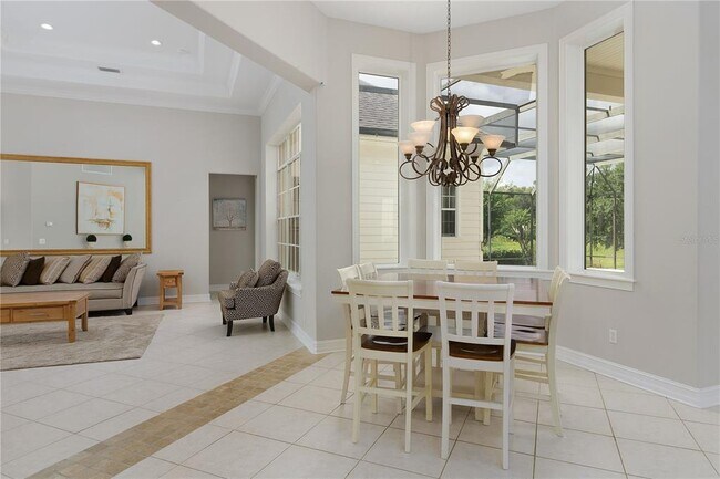 Building Photo - 216 Eastpark Dr