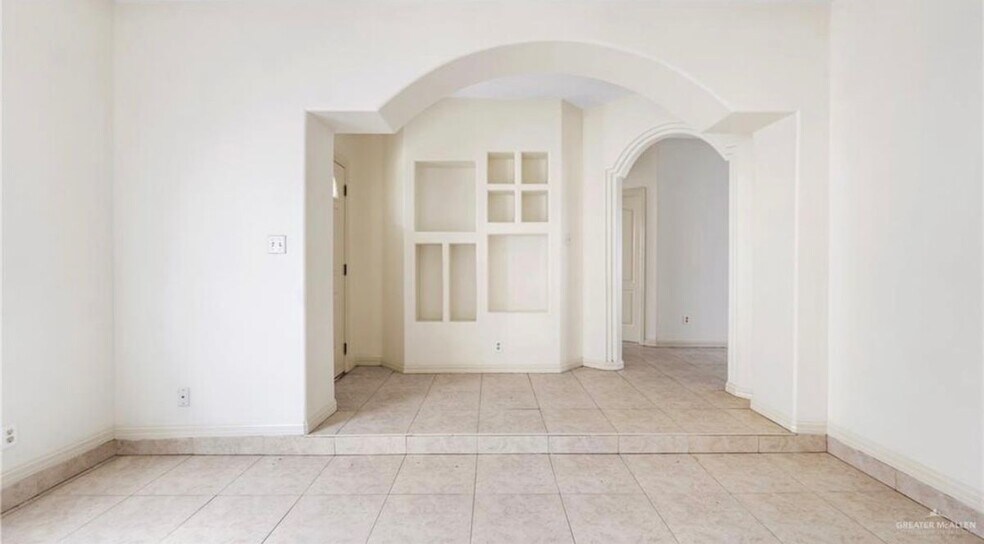Building Photo - 2013 Agua Fina Ave