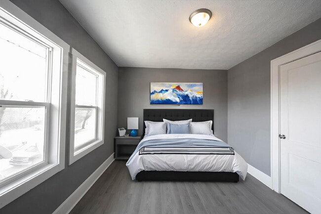 Building Photo - 22 N Euclid Ave