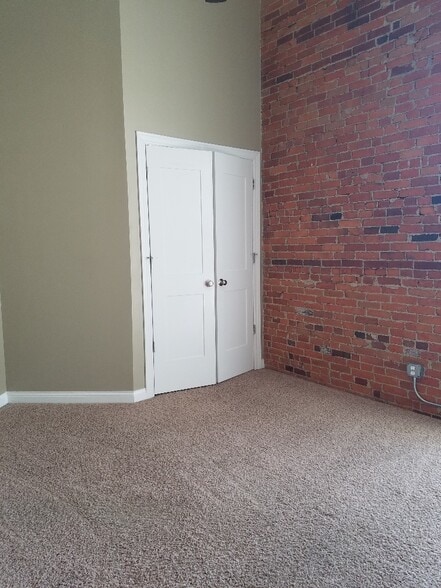 Building Photo - 120 N 3rd St