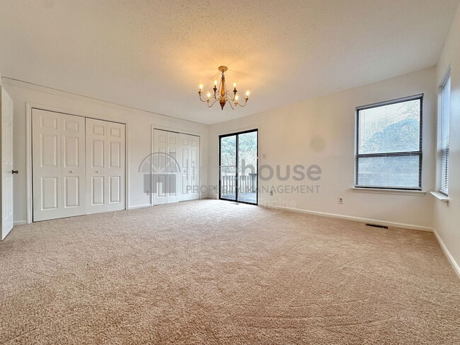 Building Photo - 4611 Fern Oak Ct.