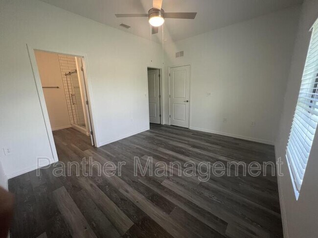 Building Photo - 4030 SW 7th Pl