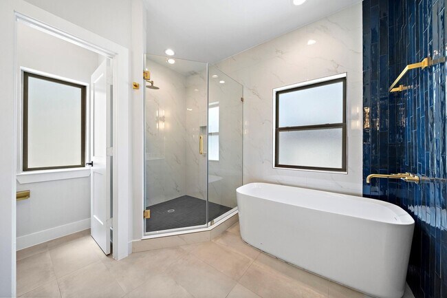 Building Photo - 8430 Vogue Ln