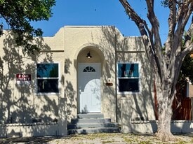 Building Photo - 1057 E Salt Lake St