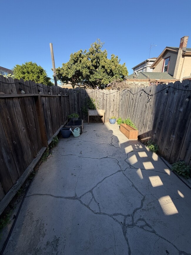 Building Photo - 1134 Foothill Blvd