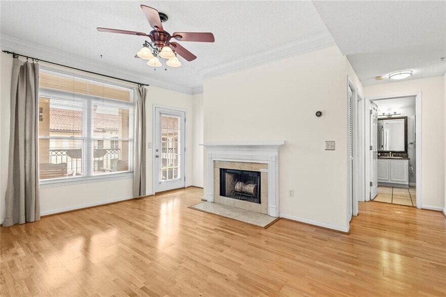 Building Photo - 955 Juniper St NE