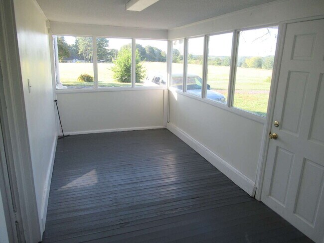Building Photo - Great Home for Rent in Conover
