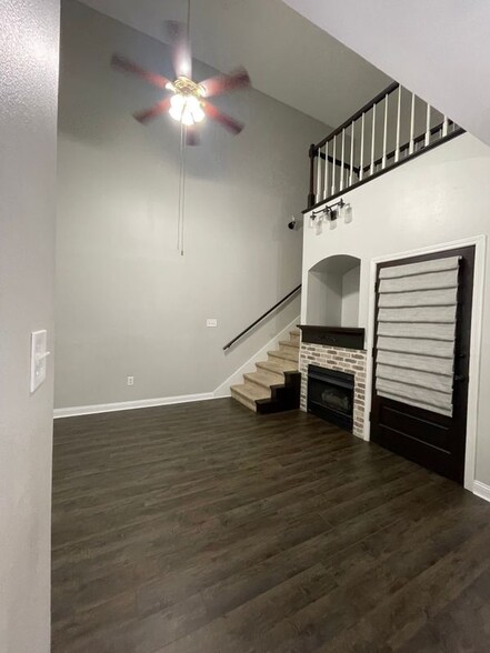 Building Photo - 39 Houmas Pl