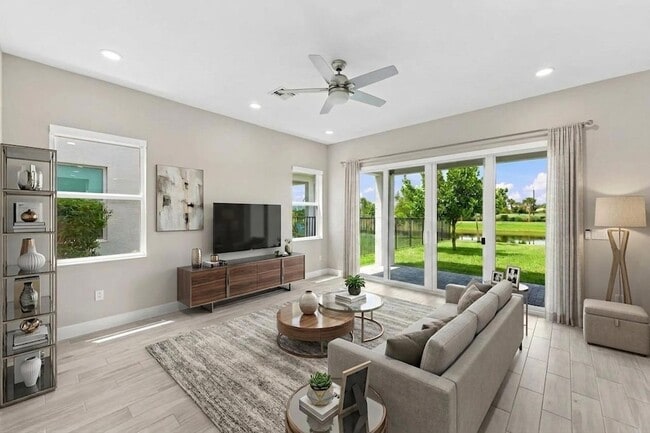 Building Photo - 5608 Macoon Wy