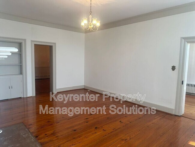 Building Photo - 151 Tanner Ln