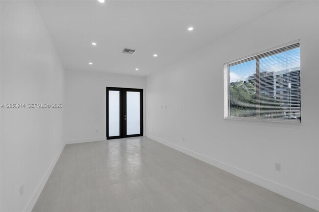 Building Photo - 18362 SW 102nd Pl
