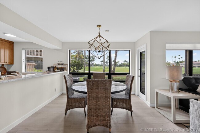 Building Photo - 302 Brackenwood Cir