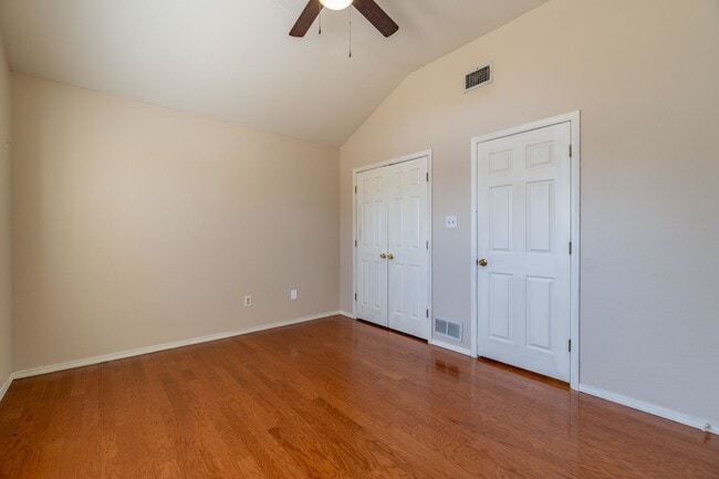 Building Photo - 1505 N 9th St