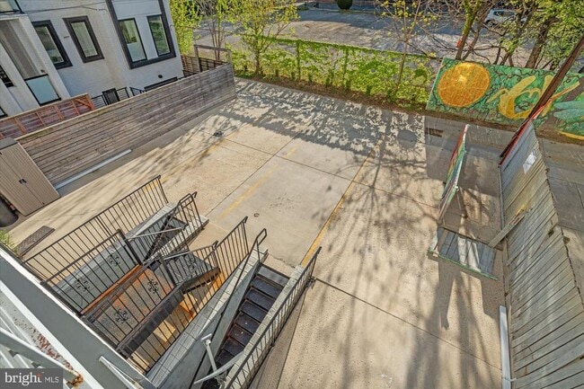 Building Photo - 1610 11th St NW