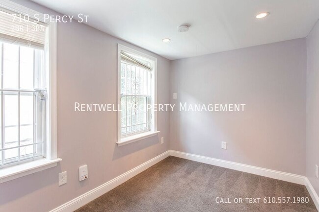 Building Photo - 710 S Percy St